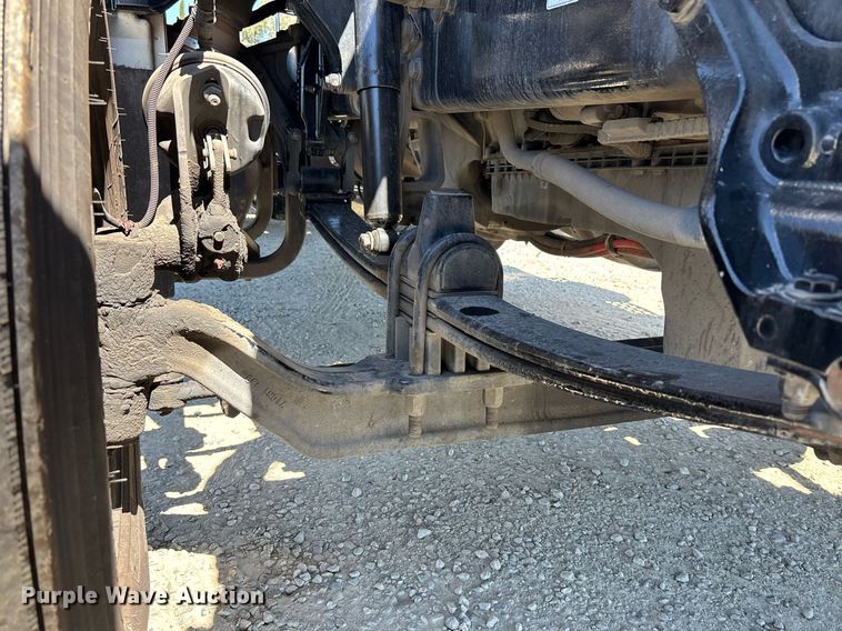 image for item DH8663 2018 Kenworth T880 semi truck