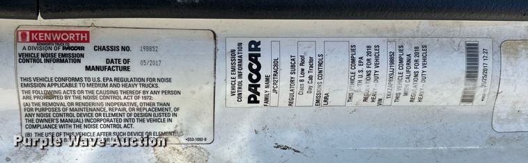 image for item DH8663 2018 Kenworth T880 semi truck