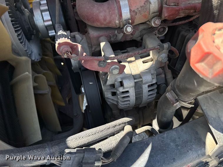 image for item DH8665 2018 Mack CXU613 semi truck