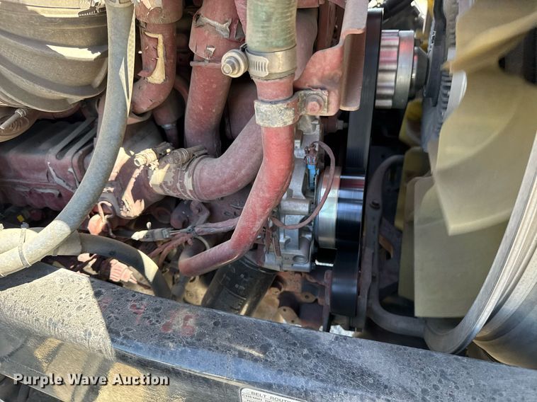 image for item DH8665 2018 Mack CXU613 semi truck