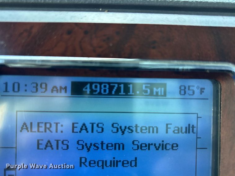 image for item DH8667 2017 Mack CXU613 semi truck