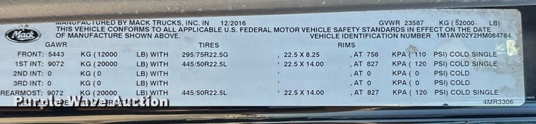 image for item DH8667 2017 Mack CXU613 semi truck