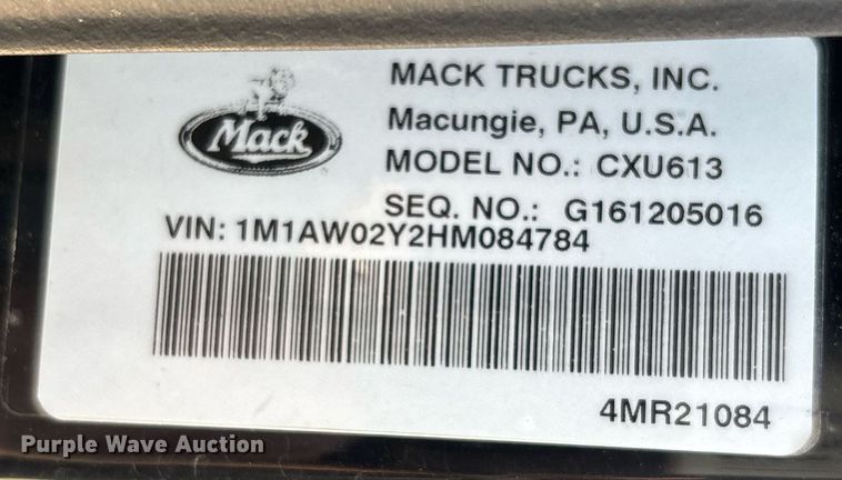 image for item DH8667 2017 Mack CXU613 semi truck