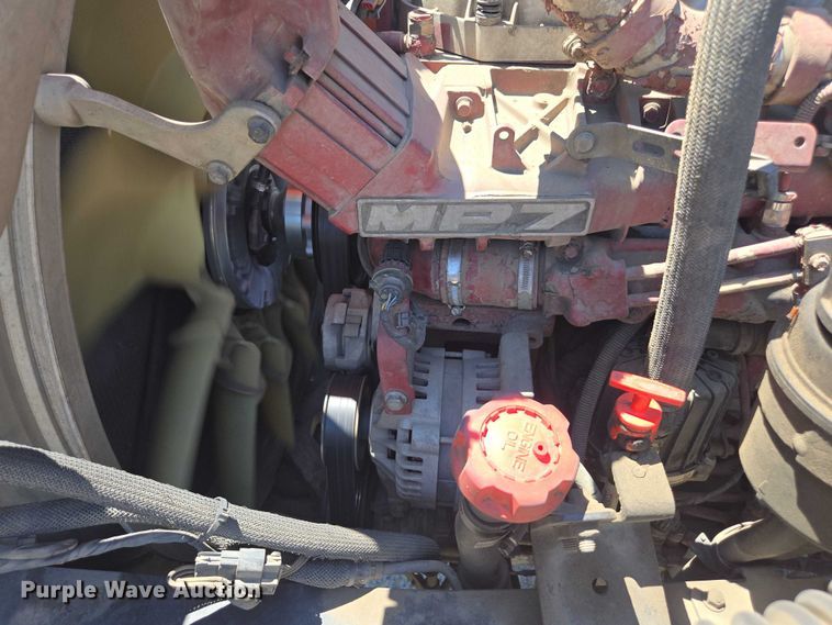 image for item DH8668 2017 Mack CXU613 semi truck