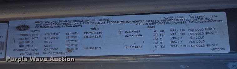 image for item DH8668 2017 Mack CXU613 semi truck