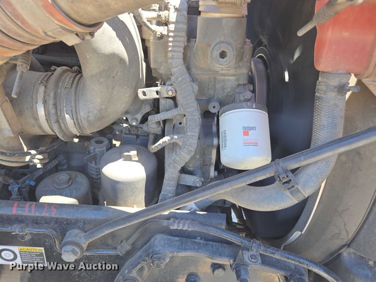 image for item DH8669 2016 Kenworth T880 semi truck