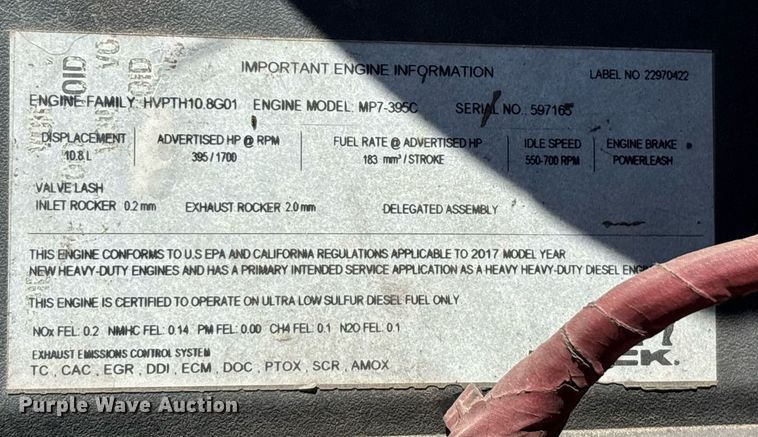 image for item DH8670 2018 Mack CXU613 semi truck