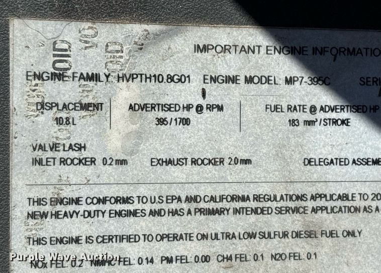 image for item DH8670 2018 Mack CXU613 semi truck