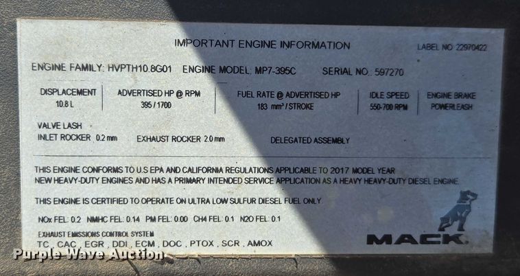 image for item DH8671 2018 Mack CXU613 semi truck