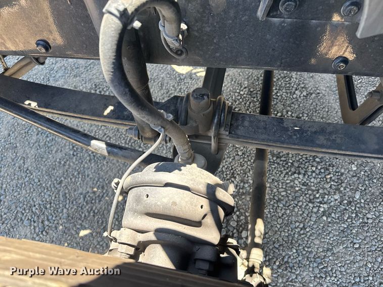 image for item DH8672 2018 Mack CXU613 semi truck