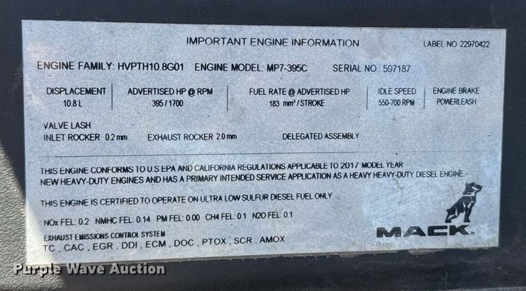 image for item DH8675 2018 Mack CXU613 semi truck