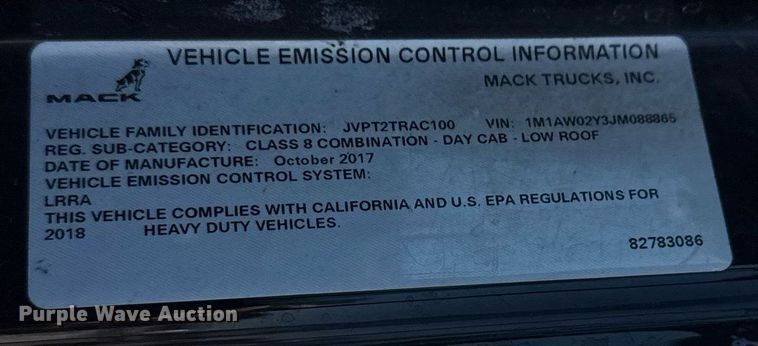 image for item DH8675 2018 Mack CXU613 semi truck