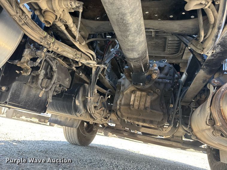 image for item DH8677 2018 Mack CXU613 semi truck