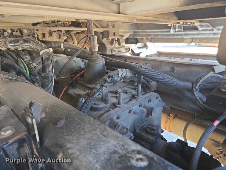 image for item DH8678 2016 Kenworth T880 semi truck