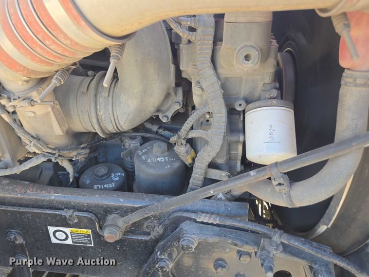 image for item DH8678 2016 Kenworth T880 semi truck