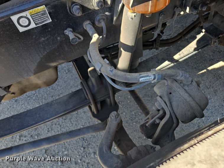 image for item DH8678 2016 Kenworth T880 semi truck