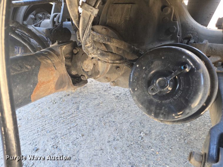 image for item DH8678 2016 Kenworth T880 semi truck