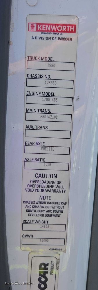 image for item DH8678 2016 Kenworth T880 semi truck