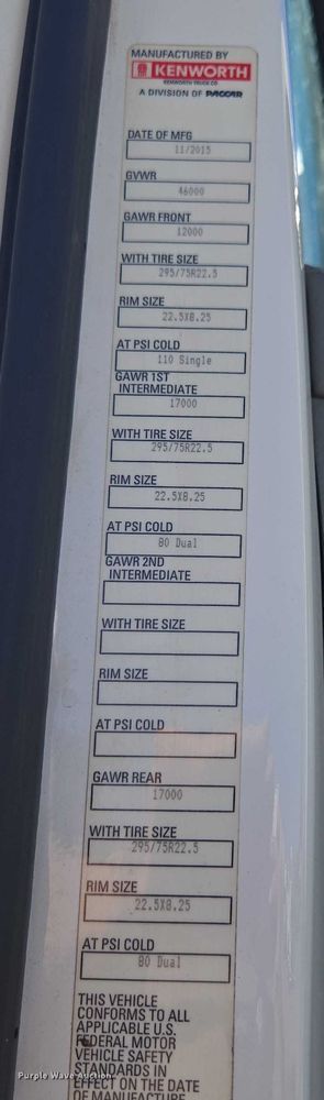 image for item DH8678 2016 Kenworth T880 semi truck