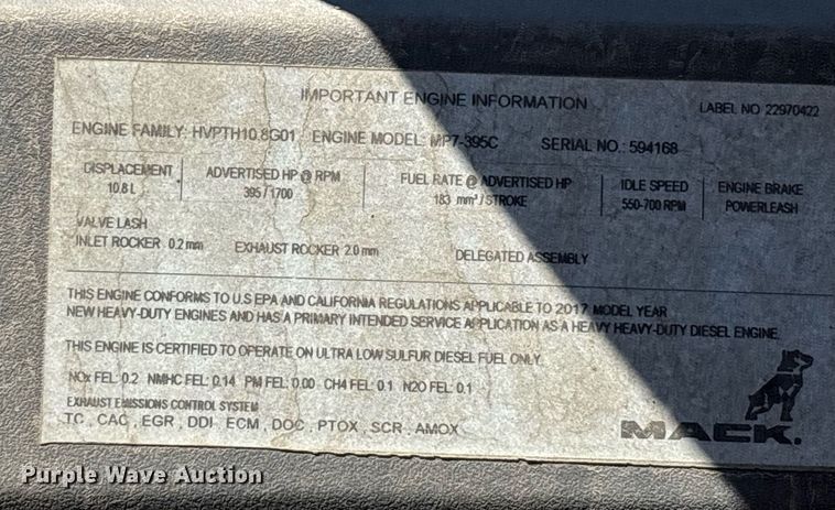 image for item DH8679 2018 Mack CXU613 semi truck