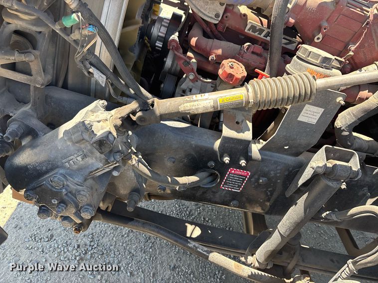 image for item DH8679 2018 Mack CXU613 semi truck