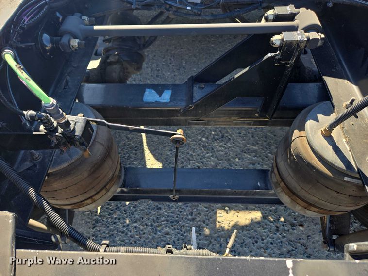 image for item DH8680 2016 Kenworth T880 semi truck