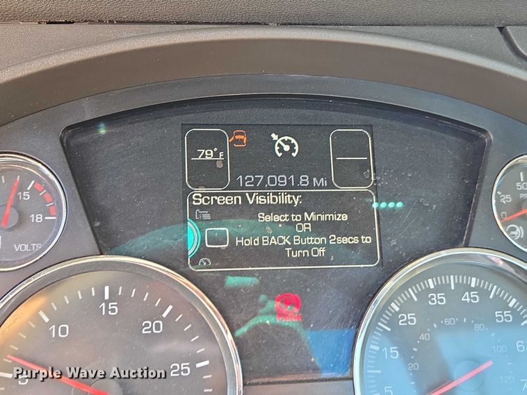 image for item DH8680 2016 Kenworth T880 semi truck