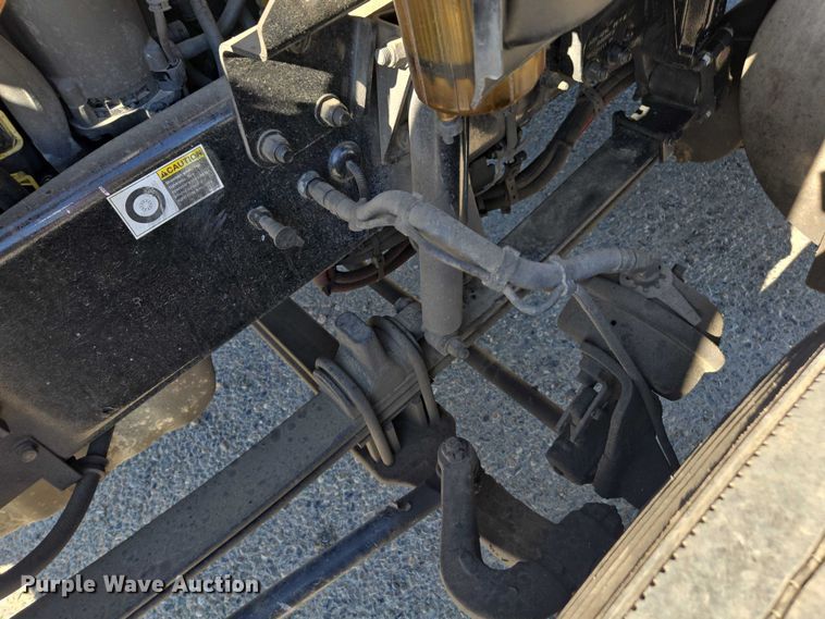 image for item DH8680 2016 Kenworth T880 semi truck