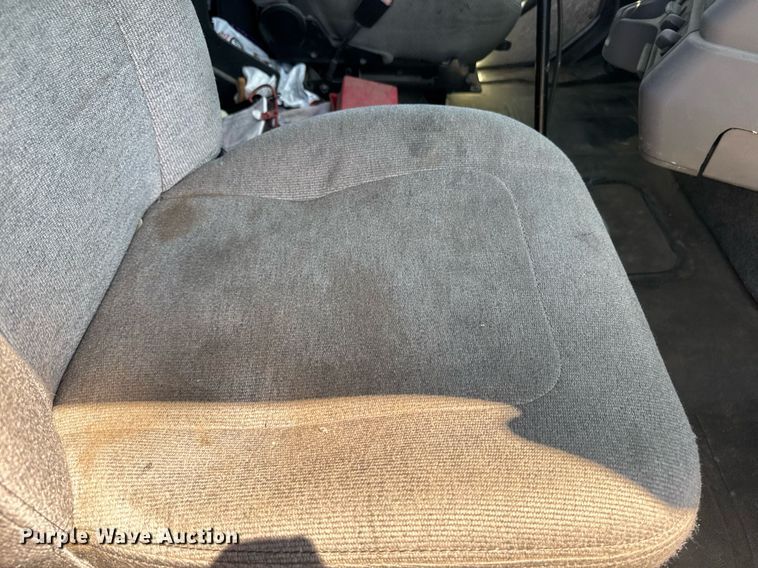 image for item DH8682 2013 Freightliner Business Class M2 semi truck