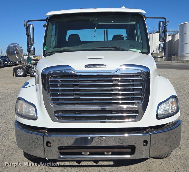 CAMIóN 2013 FREIGHTLINER
