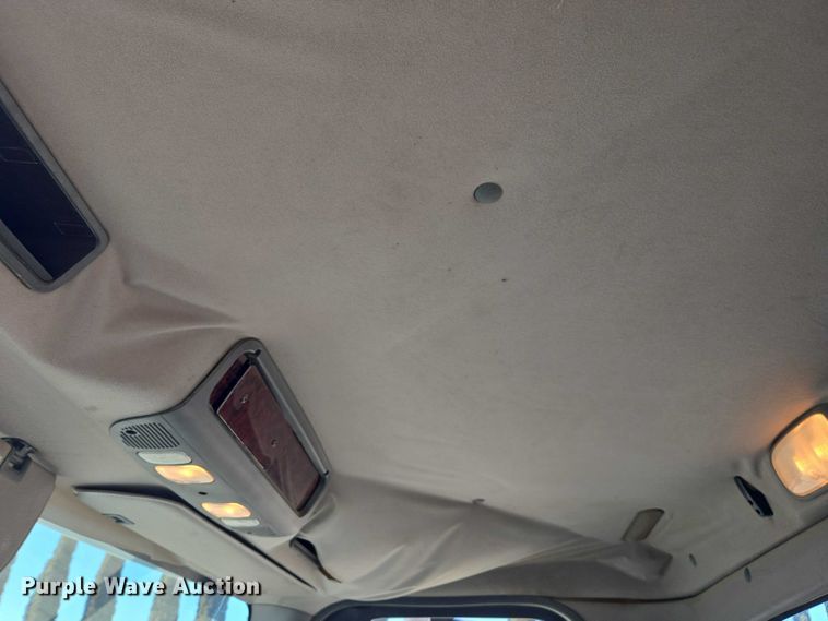 image for item DH8683 2013 Freightliner Business Class M2 semi truck