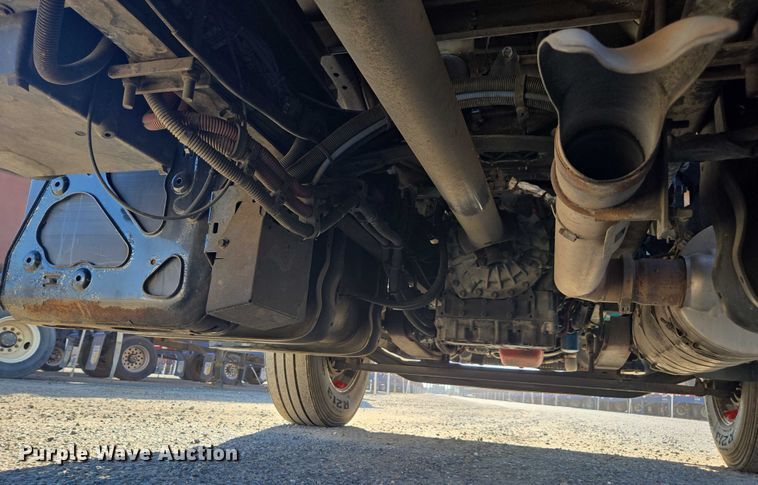 image for item DH8684 2014 Freightliner Business Class M2 box truck