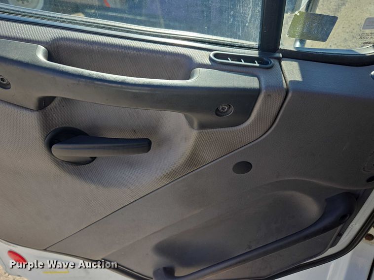 image for item DH8684 2014 Freightliner Business Class M2 box truck