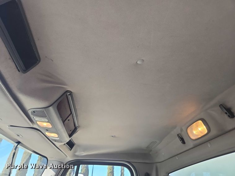 image for item DH8684 2014 Freightliner Business Class M2 box truck