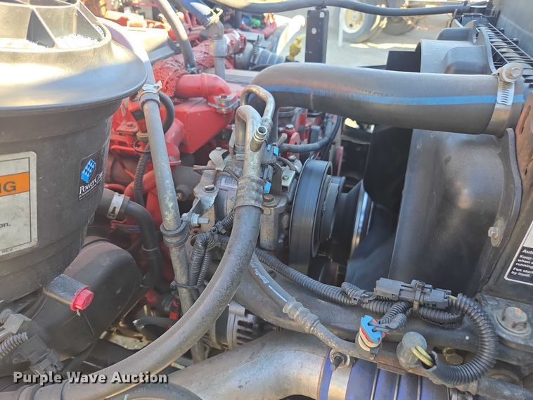 image for item DH8684 2014 Freightliner Business Class M2 box truck