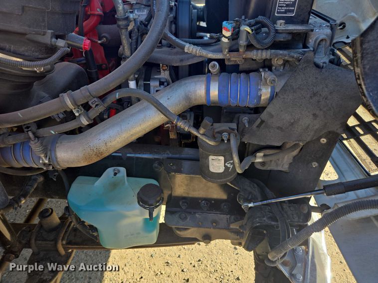 image for item DH8684 2014 Freightliner Business Class M2 box truck