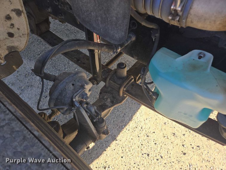 image for item DH8684 2014 Freightliner Business Class M2 box truck