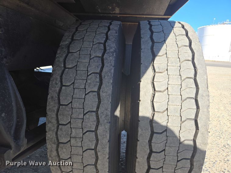 image for item DH8684 2014 Freightliner Business Class M2 box truck