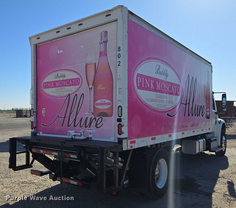 image for item DH8685 2013 Freightliner Business Class M2 box truck