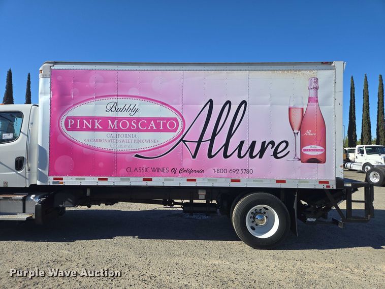 image for item DH8685 2013 Freightliner Business Class M2 box truck