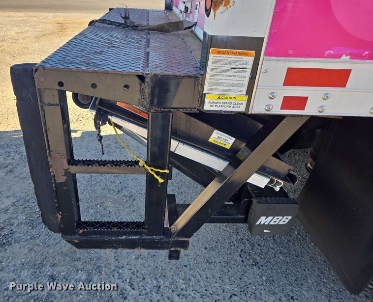 image for item DH8685 2013 Freightliner Business Class M2 box truck