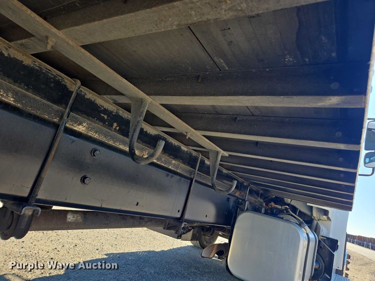 image for item DH8685 2013 Freightliner Business Class M2 box truck