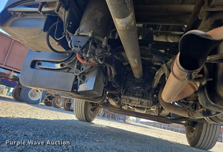 image for item DH8685 2013 Freightliner Business Class M2 box truck