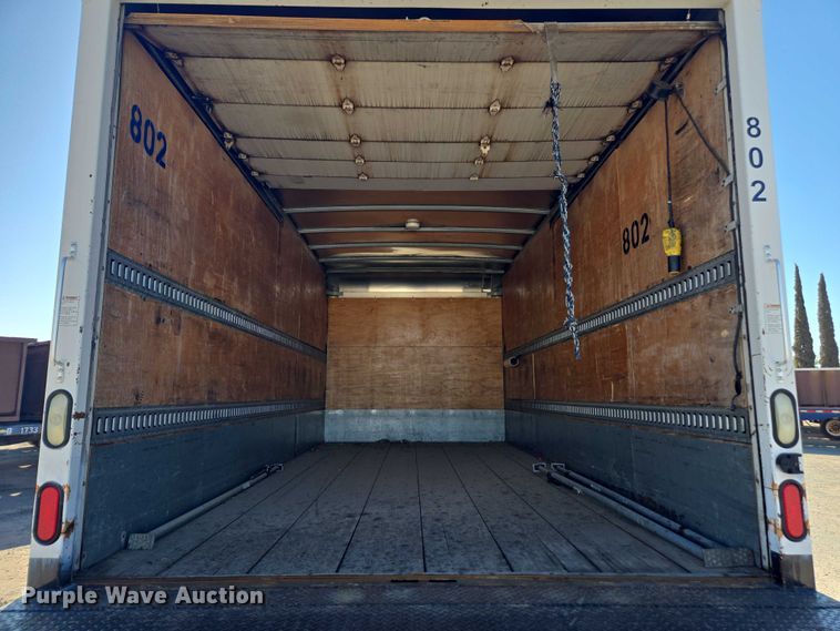 image for item DH8685 2013 Freightliner Business Class M2 box truck