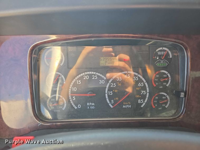 image for item DH8685 2013 Freightliner Business Class M2 box truck