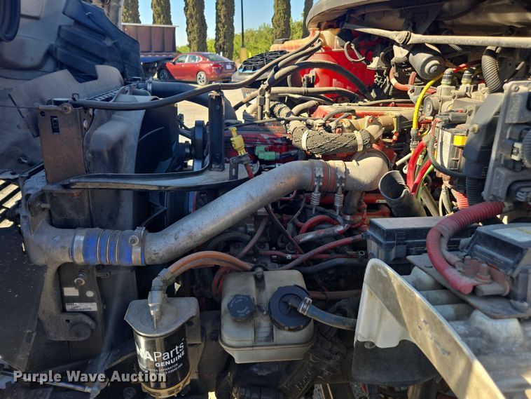 image for item DH8685 2013 Freightliner Business Class M2 box truck