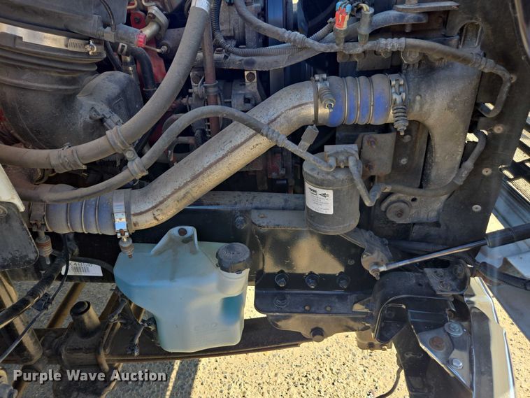 image for item DH8685 2013 Freightliner Business Class M2 box truck