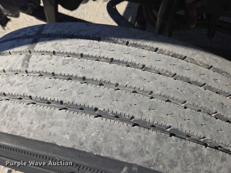 image for item DH8685 2013 Freightliner Business Class M2 box truck