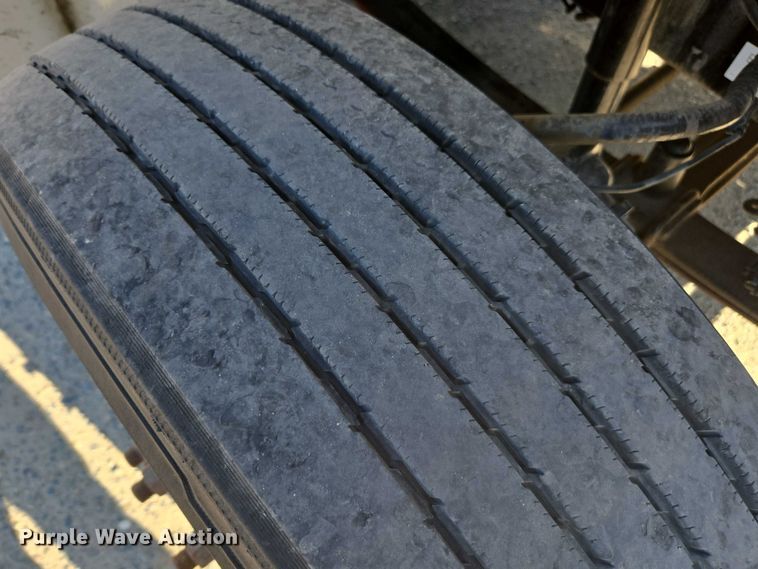 image for item DH8685 2013 Freightliner Business Class M2 box truck