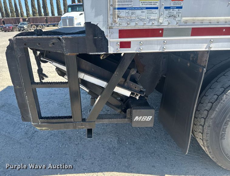 image for item DH8686 2014 Freightliner Business Class M2 box truck